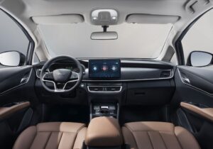 BYD-M6-noi-that-9-1024×718